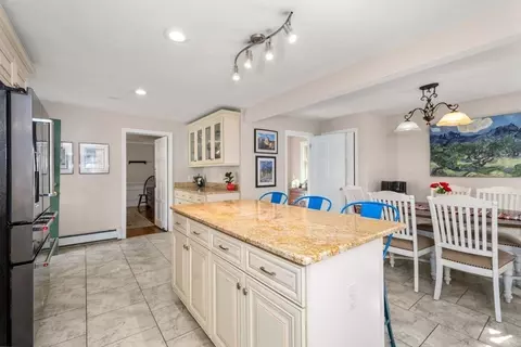 7 Old Brook Dr, Worcester, MA 01609 photo 6