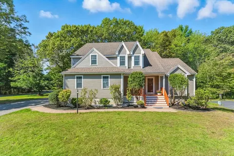 2 Bramble Way, Acton, MA 01720