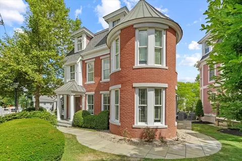3 Mill St # A, Arlington, MA 02476