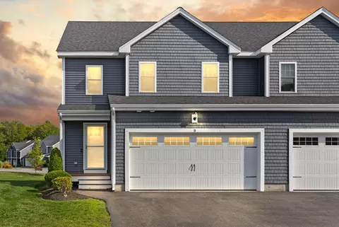 9 Bernards Way #9, Lakeville, MA 02347