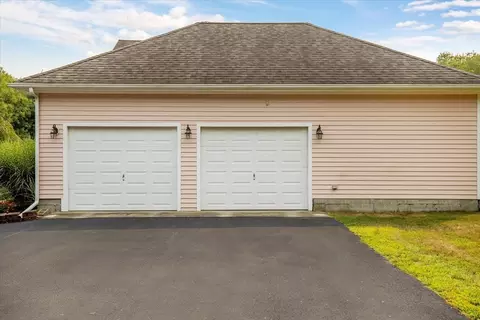 8 Cotley St, Berkley, MA 02779 photo 29