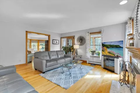 8 Cotley St, Berkley, MA 02779 photo 6