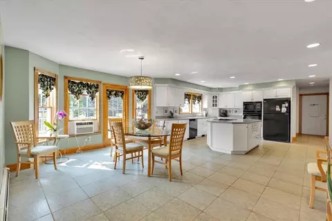 8 Cotley St, Berkley, MA 02779 photo 9