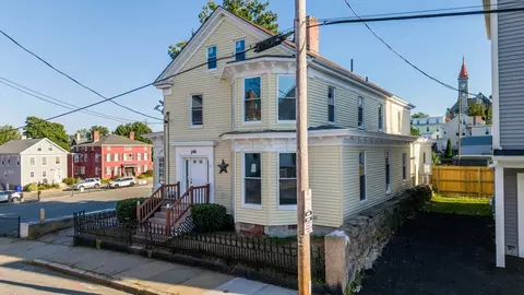 146 Franklin St, Fall River, MA 02720 photo 4