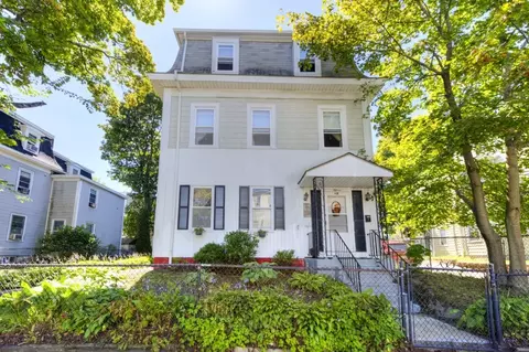 15 Dix St, Worcester, MA 01609