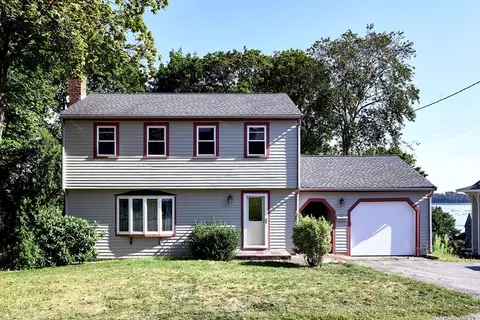 37 Governor Long Rd, Hingham, MA 02043