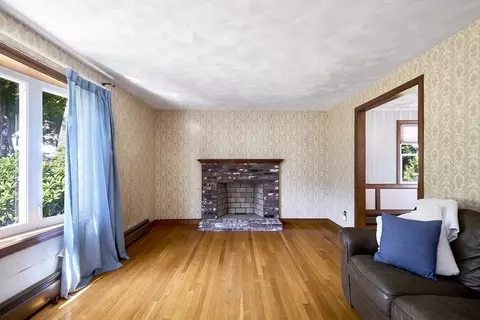 37 Governor Long Rd, Hingham, MA 02043 photo 13