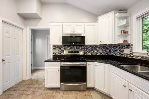 52 Elm St, Hingham, MA 02043 photo 19