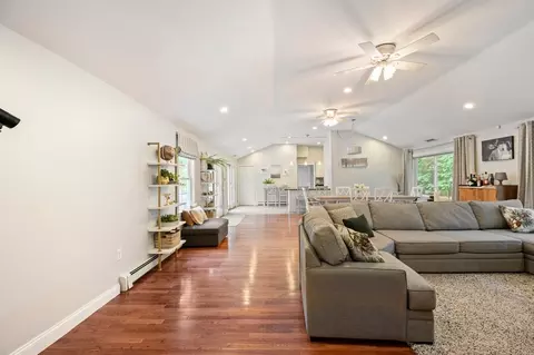 52 Elm St, Hingham, MA 02043 photo 8