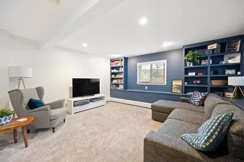 52 Elm St, Hingham, MA 02043 photo 4