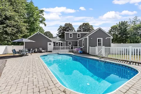 16 Homestead Ave, Auburn, MA 01501