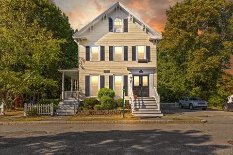 22 Union St #1, Reading, MA 01867 photo 2