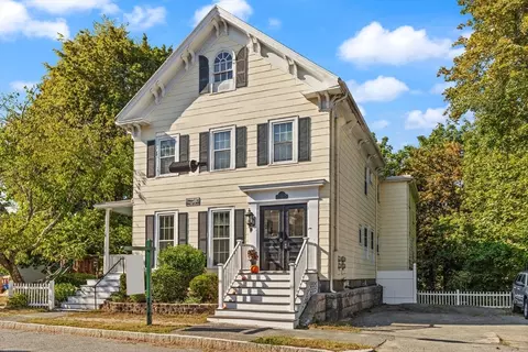 22 Union St #1, Reading, MA 01867