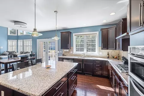 199 Mohawk Path, Holliston, MA 01746 photo 5
