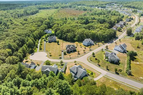199 Mohawk Path, Holliston, MA 01746 photo 33