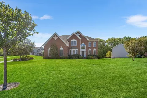 199 Mohawk Path, Holliston, MA 01746