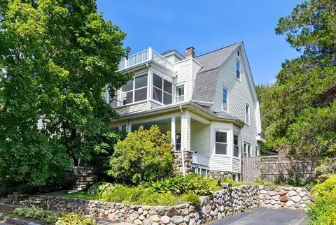 7 Woodland St, Arlington, MA 02476