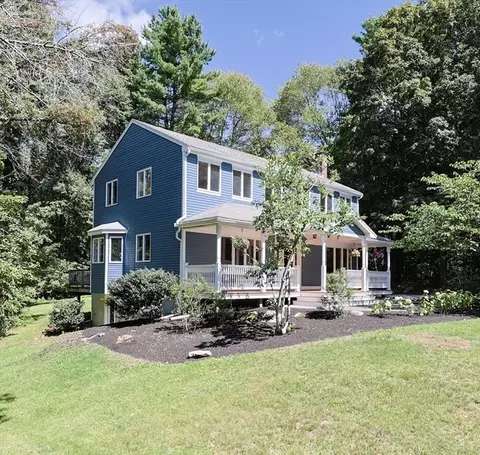 10 Prospect St, Upton, MA 01568 photo 2
