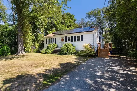 7 Anna Rd, Woburn, MA 01801