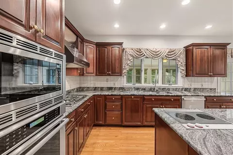 30 Page Rd, Weston, MA 02493 photo 8