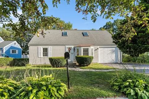 6 Birch Hill Rd, Worcester, MA 01606