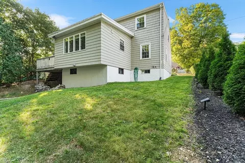 Exterior - 6 Birch Hill Rd, Worcester, MA 01606 photo 6 of 7