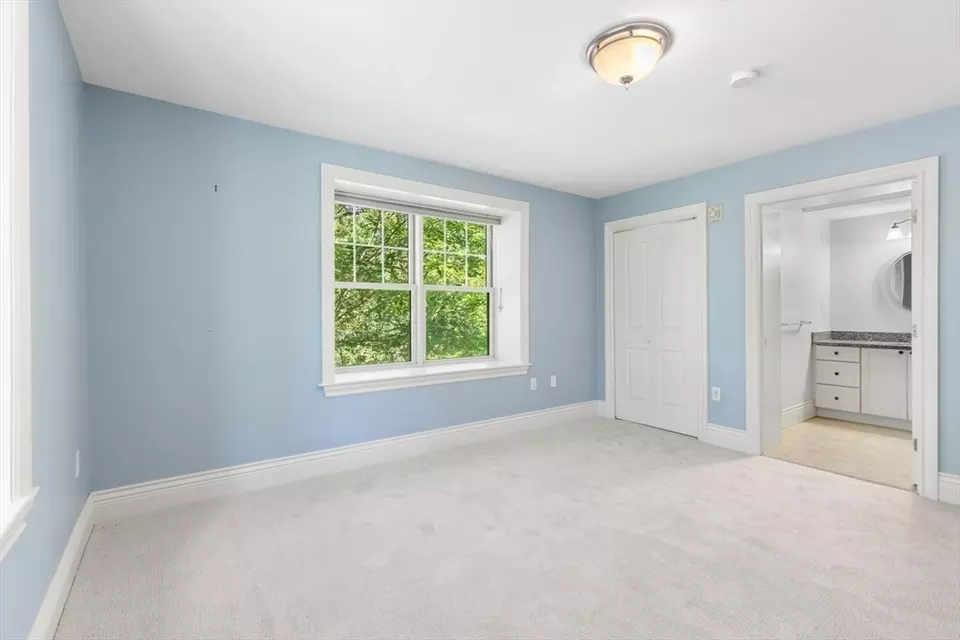 Bedroom - 12 Russell Rd #303, Wellesley, MA 02482 photo 3 of 4