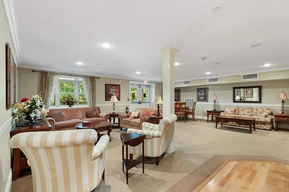Living - 12 Russell Rd #303, Wellesley, MA 02482 photo 4 of 4
