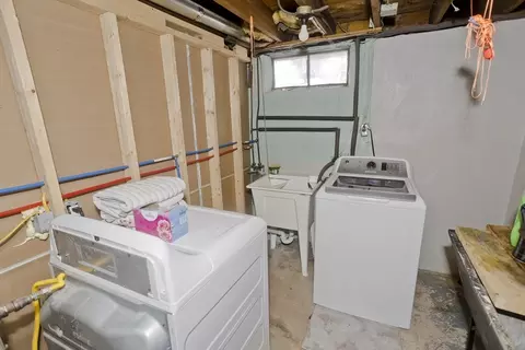188 Gilbert Ave, Springfield, MA 01119 photo 24