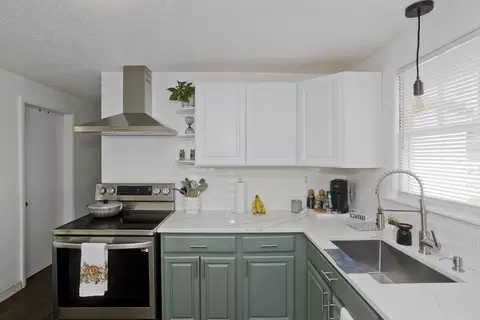 188 Gilbert Ave, Springfield, MA 01119 photo 5