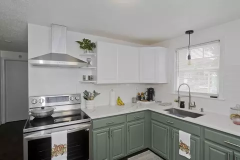188 Gilbert Ave, Springfield, MA 01119 photo 3