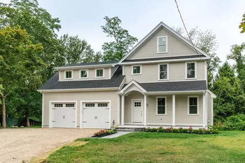 8 Westgate Ln, Scituate, MA 02066