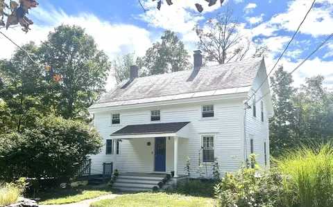 42 South St, Bernardston, MA 01337