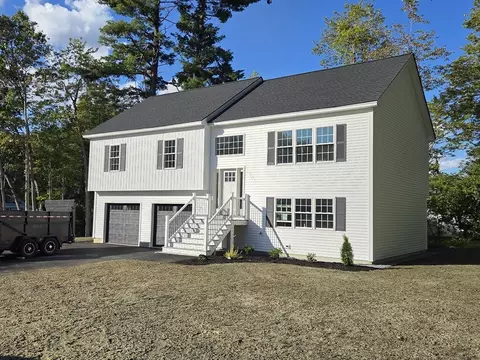 44 Bel Air Dr, Fitchburg, MA 01420