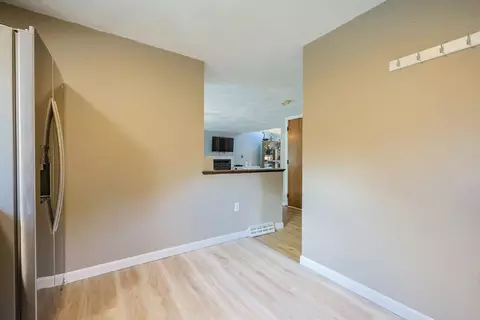 Entry Way - 1 Libra Ln, Townsend, MA 01469 photo 1 of 2