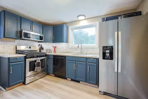 Kitchen - 1 Libra Ln, Townsend, MA 01469 photo 1 of 4