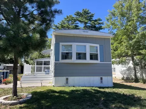 85 Great Hill Dr, Wareham, MA 02576