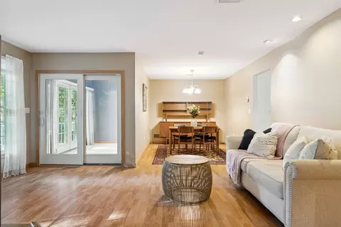 Living - 5 Lee Way, Georgetown, MA 01833 photo 1 of 2