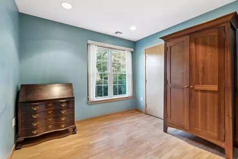 Bedroom - 5 Lee Way, Georgetown, MA 01833 photo 3 of 5