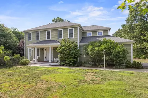 6 Priscilla Rd, Duxbury, MA 02332