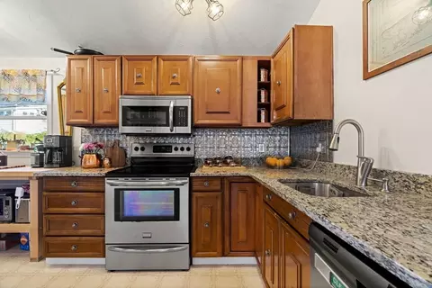 12 Wright St #1, Stoneham, MA 02180 photo 8