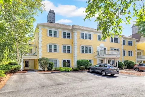 1 Riverview Blvd #1-102, Methuen, MA 01844