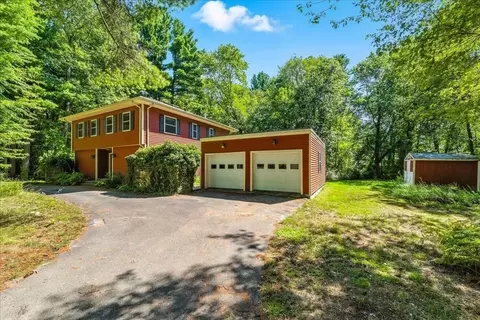 45 King Rd, Holbrook, MA 02343