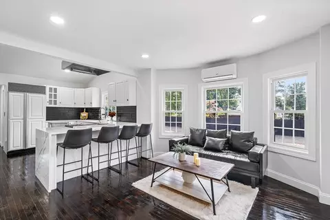 87 Baker St, Seekonk, MA 02771