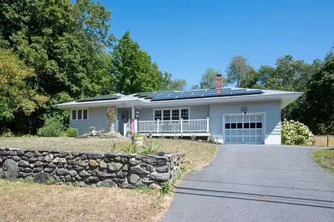 271 Sterling St, Lancaster, MA 01523