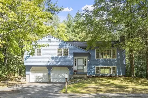 5 Court Rd, Westford, MA 01886