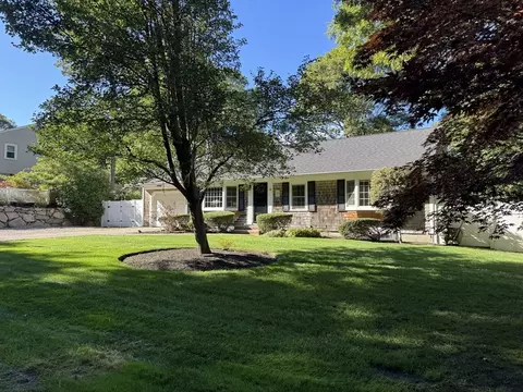 58 Carlotta Ave, Barnstable, MA 02601