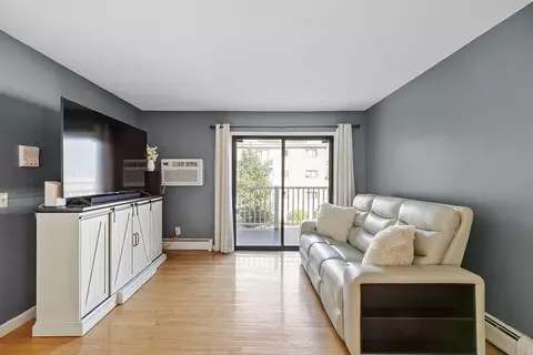 37 Hosmer St #20, Marlborough, MA 01752