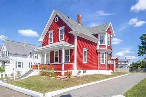 19 Smith St, Taunton, MA 02780
