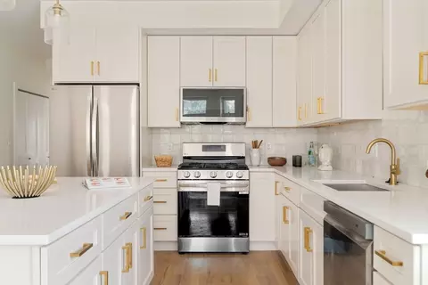 1209 Bennington St #1, Boston, MA 02128